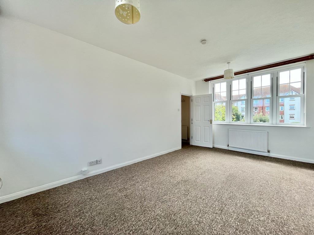 Property Details for 9a Granville Road Eastbourne BN20 7HE Town